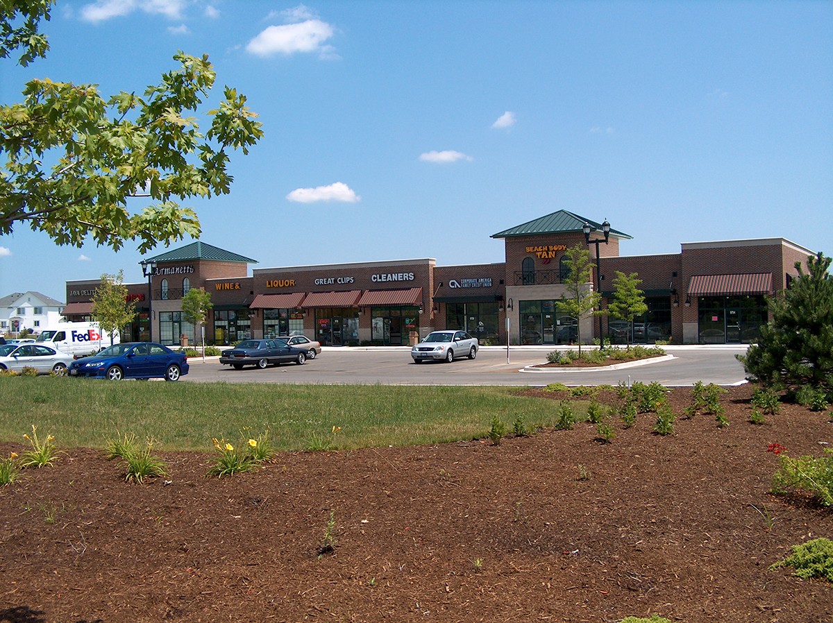 Retail Plaza Architecture- DDCA Architects- Huntley, IL