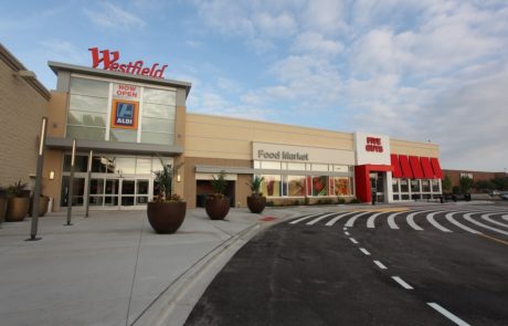 Westfield Chicago Ridge Mall - retail building architect - designed by DDCA Architects