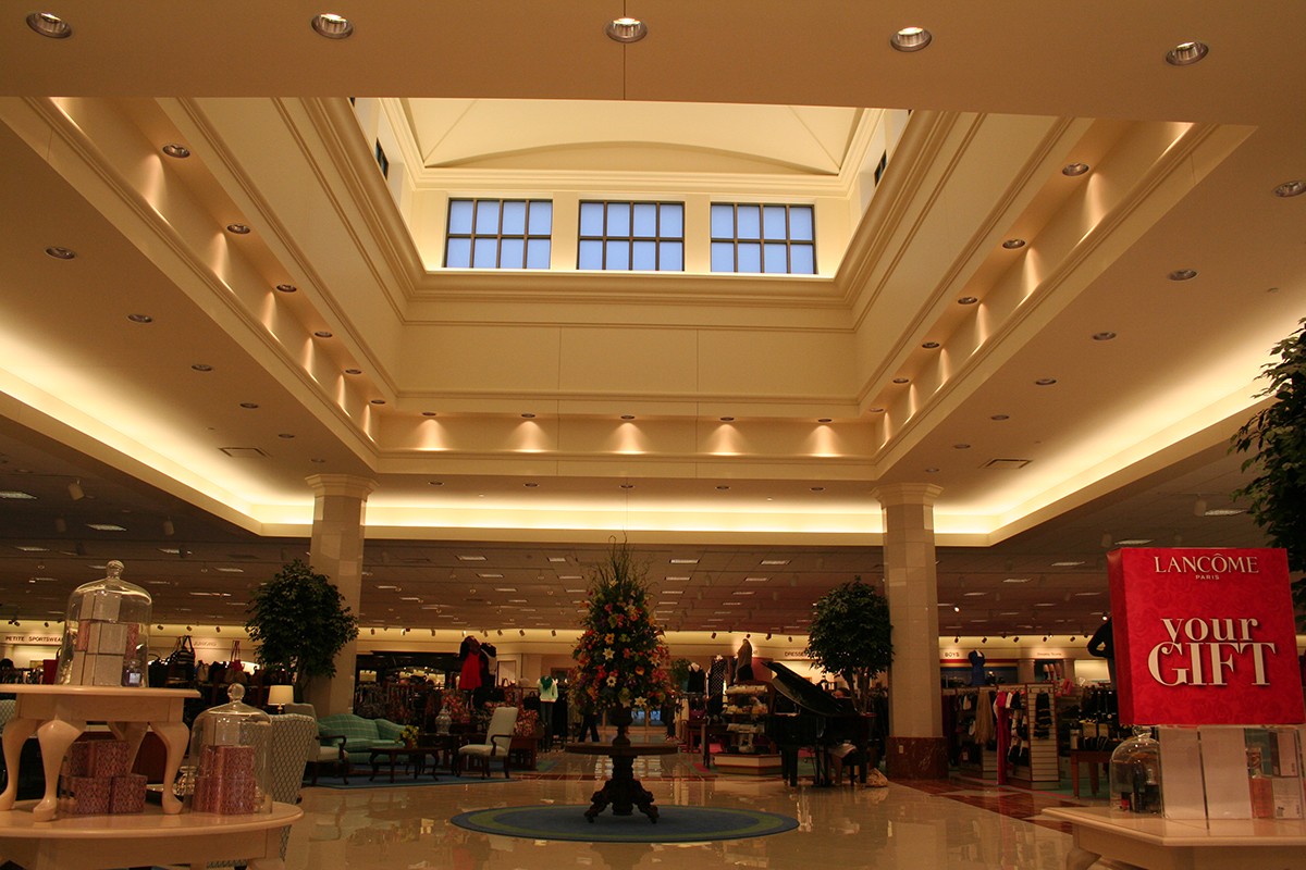 Retail Building Atrium Design- Von Maur- DDCA Architects