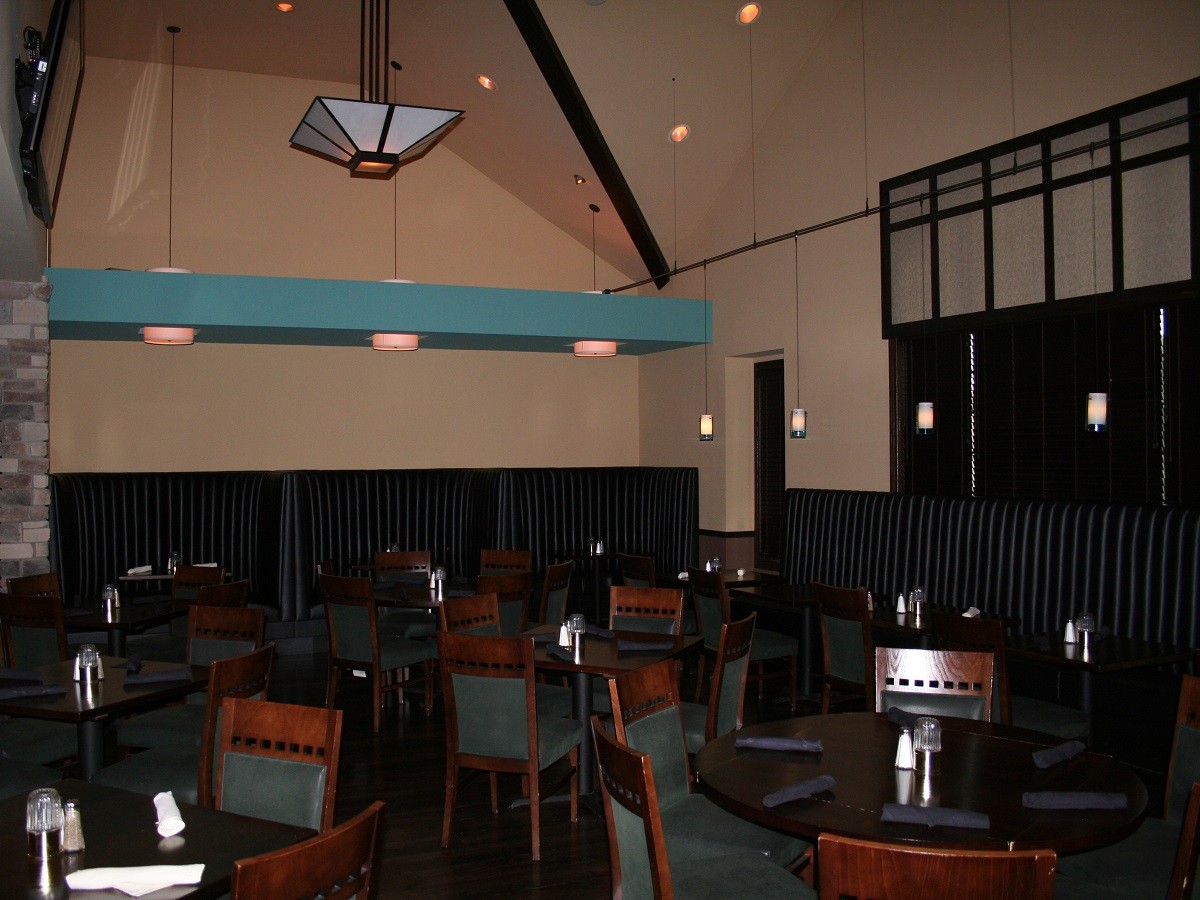 Restaurant Architects Design-Seating area of Rock's Bar & Grill - Crystal Lake, IL- DDCA Architects