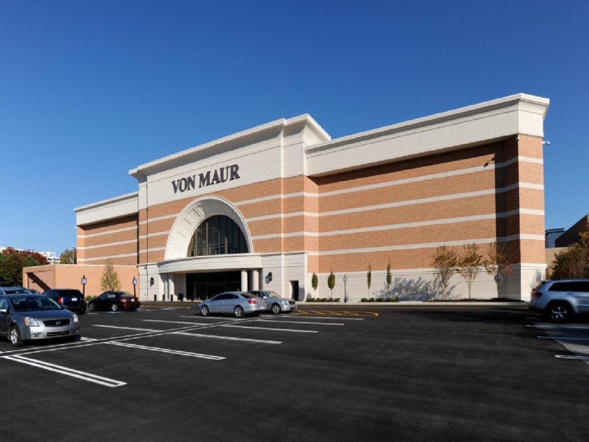 Von Maur Now Open At Orland Square Mall